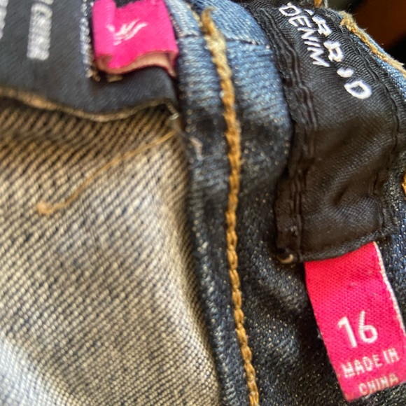 🌸Torrid Jeans size 16 - Picture 2 of 3